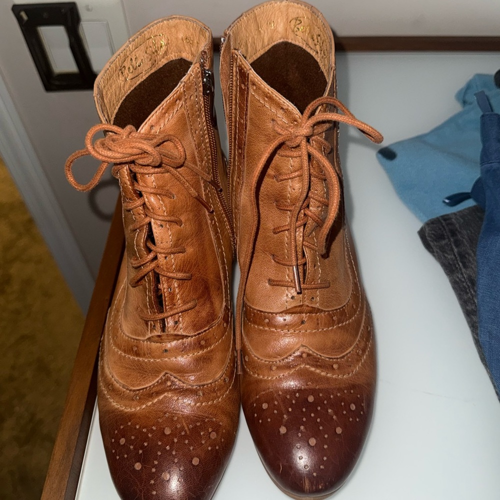 Women’s  Brown Leather Brogue Boots